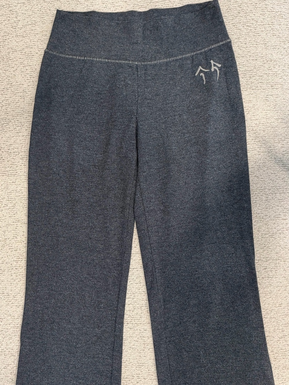 Green Apple Yoga Capri Leggings Gray  Small